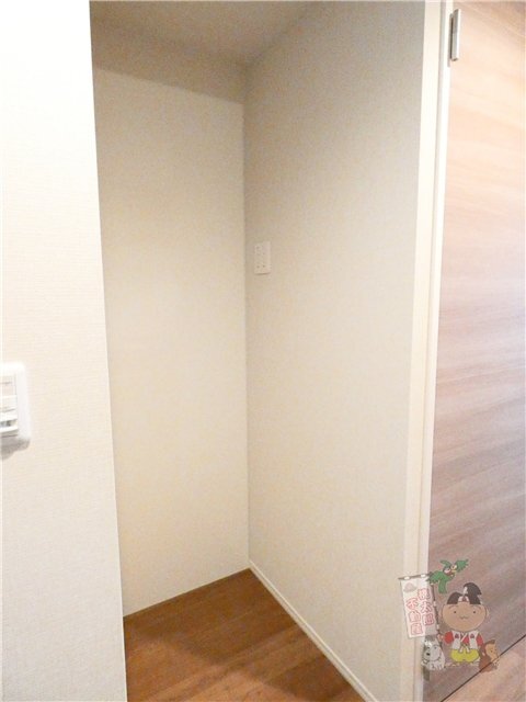 拡大写真:グランディオ医大前 3階05の冷蔵庫スペース