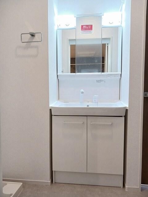 拡大写真:プティパニエ B 2階2の洗面