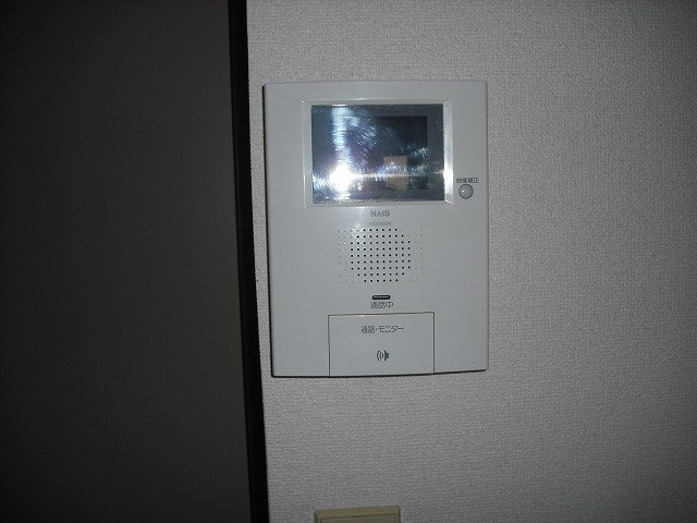 拡大写真:レクサス海田 1階103のカメラ付インターホン