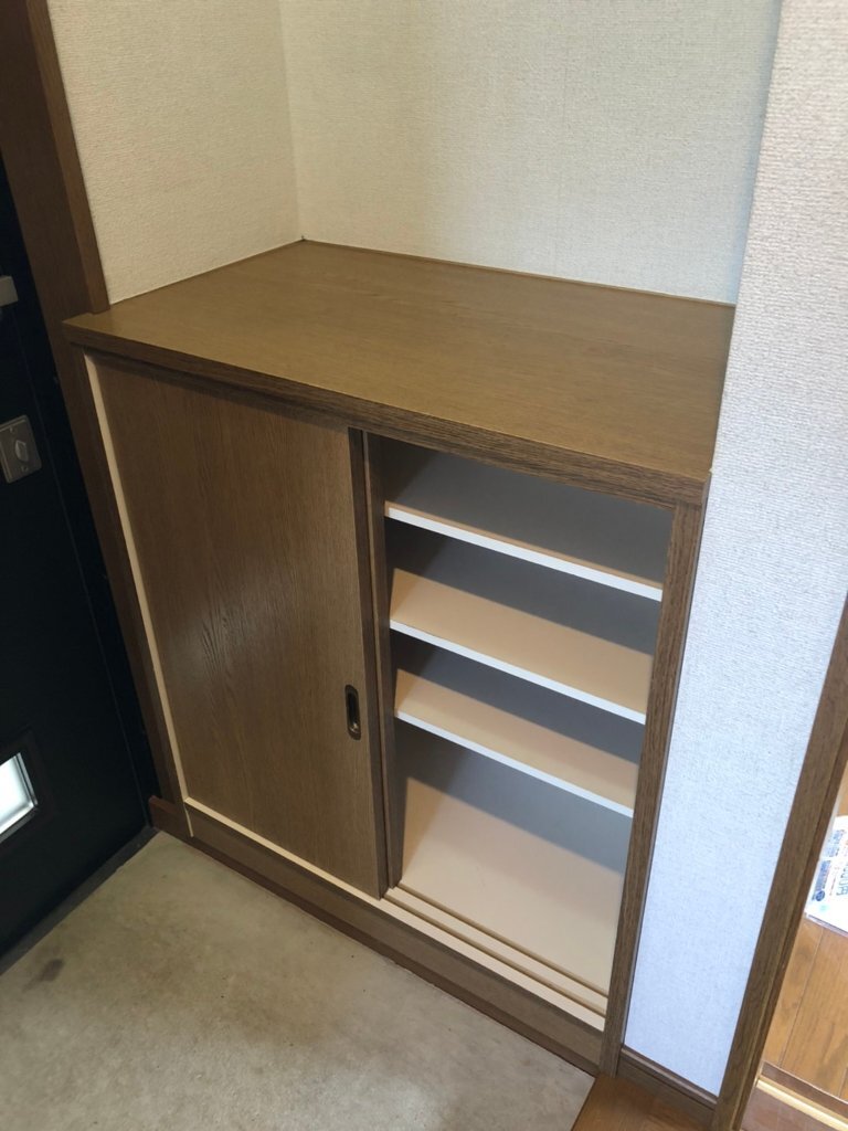 拡大写真:サニーデイズ 2階201のシューズボックス