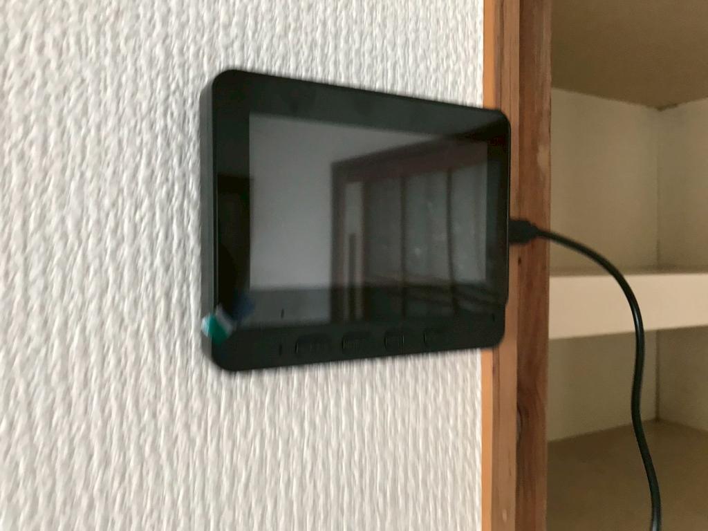 拡大写真:山崎町貸家 1階1のモニター付きインターホン