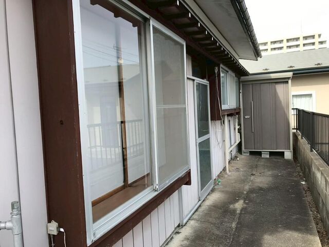 拡大写真:山崎町貸家 1階1の外観写真(昼)