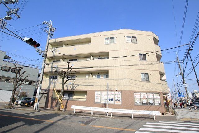写真：サクセス武庫川の外観