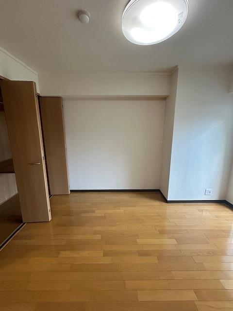 拡大写真:尼崎市久々知西町2丁目 3階301のリビング