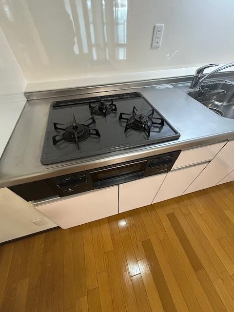 拡大写真:尼崎市久々知西町2丁目 3階301のキッチン