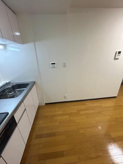 拡大写真:尼崎市久々知西町2丁目 3階301の室内