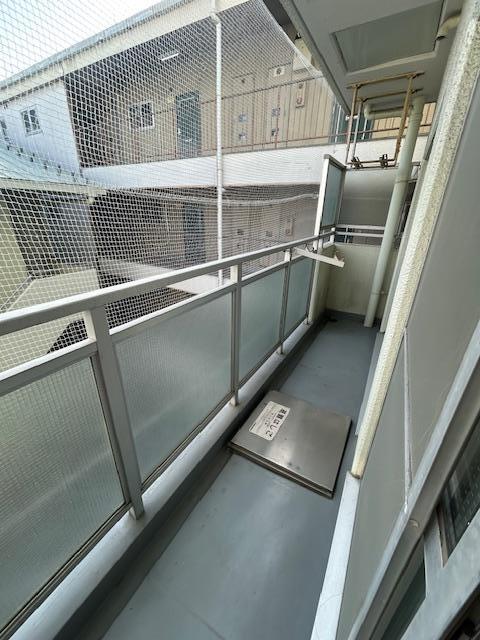 拡大写真:尼崎市久々知西町2丁目 3階301のベランダ