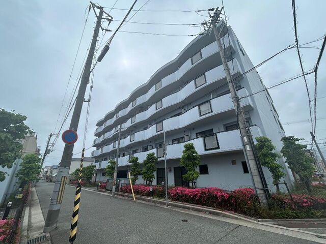 拡大写真：崇徳院ハイツ Ｎ棟 3階305の外観写真（昼）