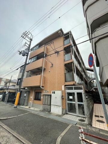 Kビルの外観
