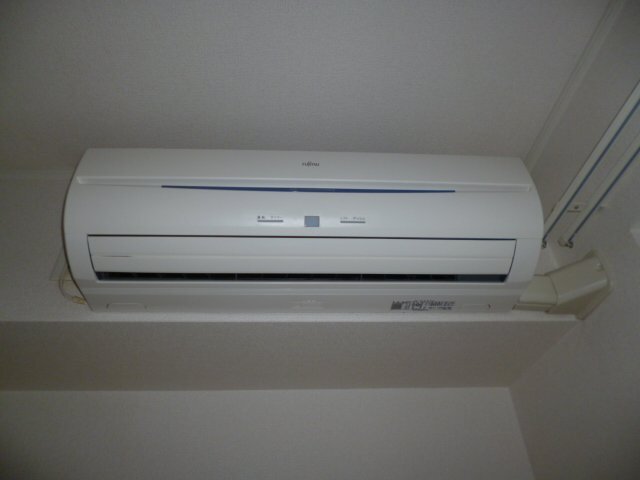 拡大写真：プリムローズ泉宮 1階B101のエアコン