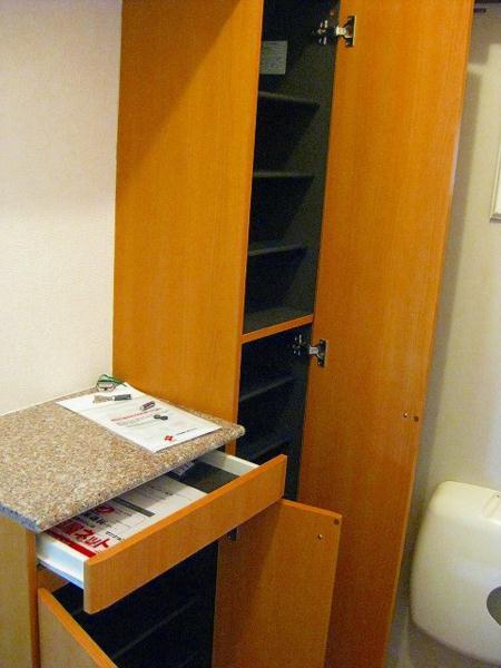 拡大写真:プリムローズ泉宮 1階B101の玄関
