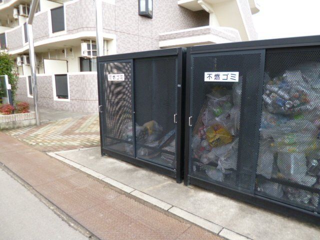 拡大写真：スカイルシパー 1階108の外観写真（昼）