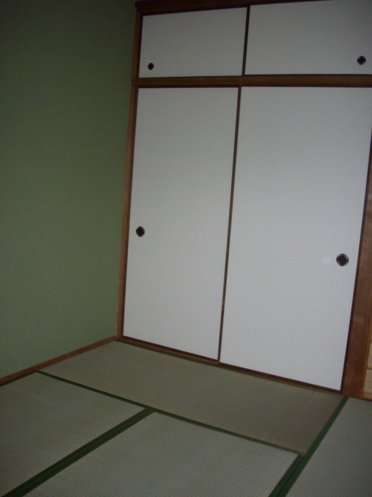 拡大写真：新居浜市七宝台町 2階207の和室