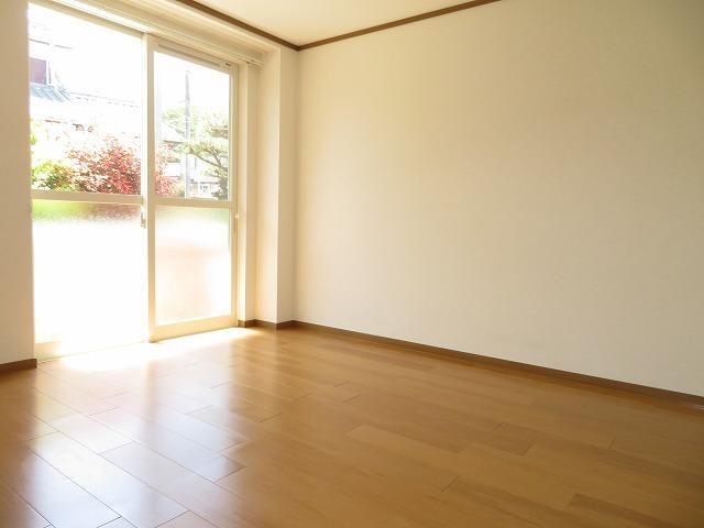 拡大写真:グレンデ・フレデリクス 2階103のリビング