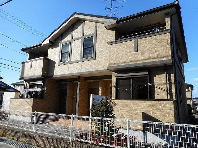 拡大写真:ベルシェーネ B 2階201の外観写真(昼)