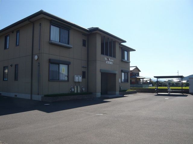 シャーメゾンJINNOの外観