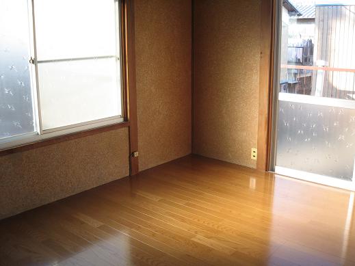 拡大写真:観音寺市柞田町 11の2F洋室