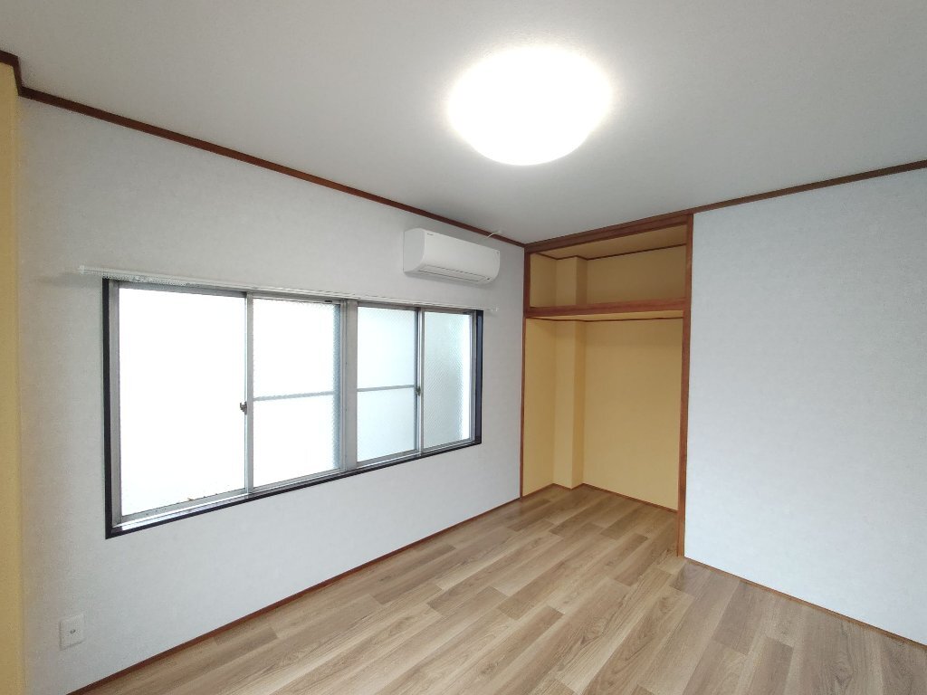 拡大写真:レジデンス向陽 1階101の室内