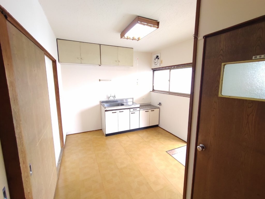 拡大写真:コーポ豊 2階202のキッチン