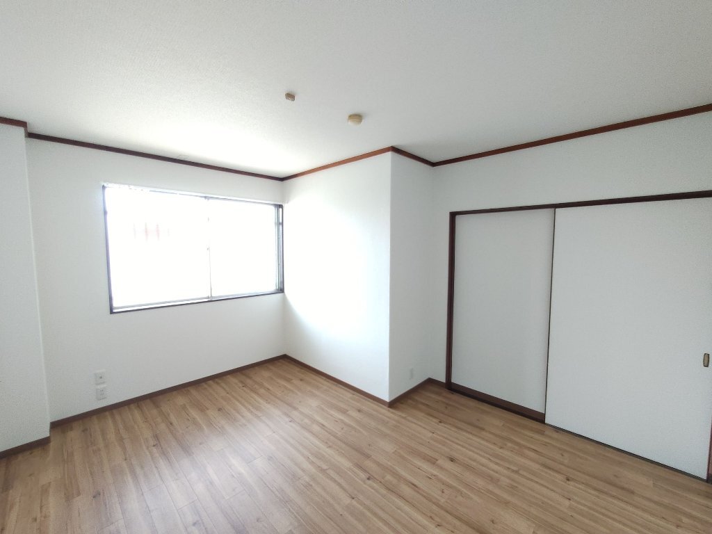 拡大写真:サンライトビル 1Fの室内