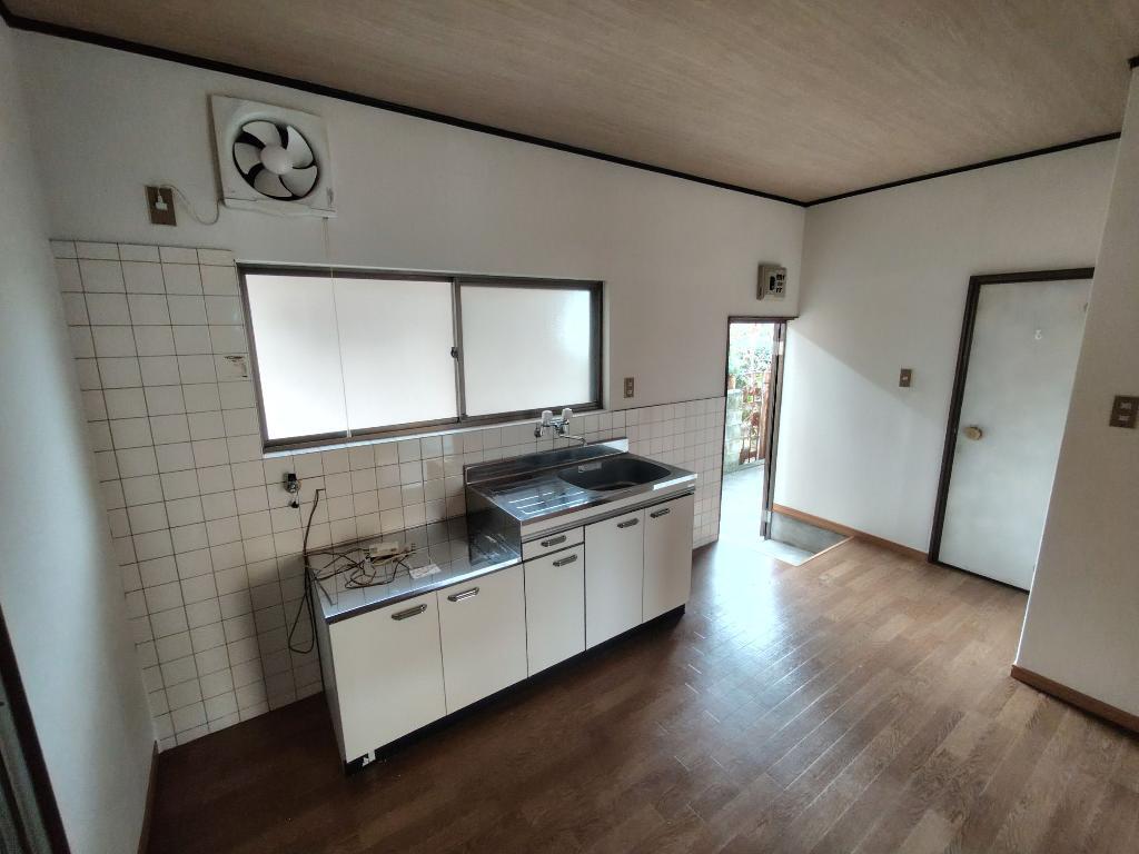 拡大写真:ハイツ中町 1階102のキッチン