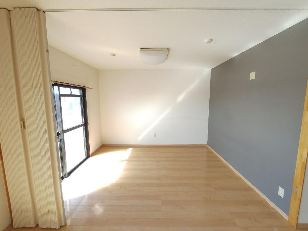 拡大写真:ウイング通町 11階1103の洋室
