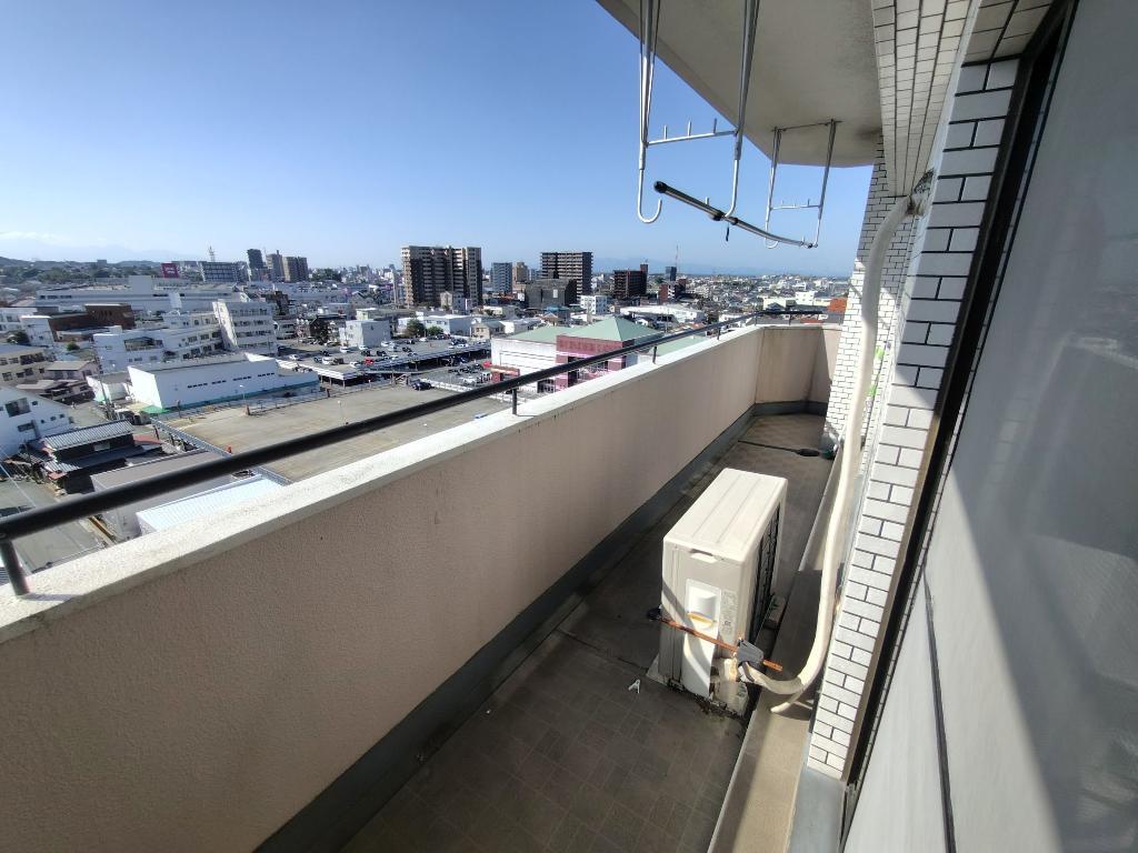 拡大写真:ウイング通町 11階1103のベランダ