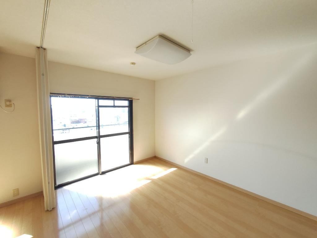 拡大写真:ウイング通町 11階1103の洋室