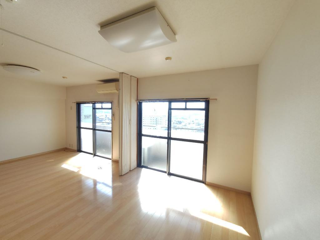 拡大写真:ウイング通町 11階1103の洋室