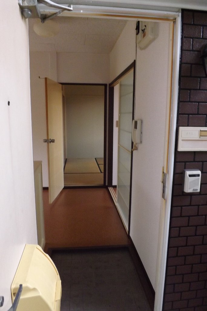 拡大写真：裾野市須山 1階102の玄関