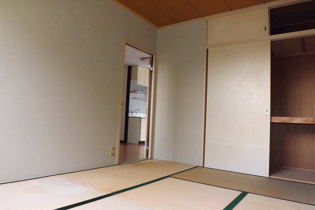拡大写真：裾野市須山 1階102の和室