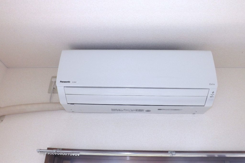 拡大写真：裾野市佐野 2階203のエアコン