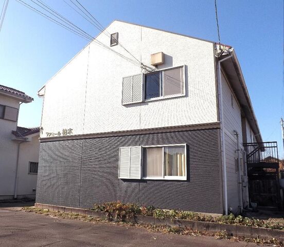 拡大写真:裾野市茶畑 1階102の外観写真(昼)