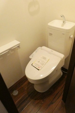 拡大写真:広島市西区中広町1丁目 5階510のシャワー付トイレ