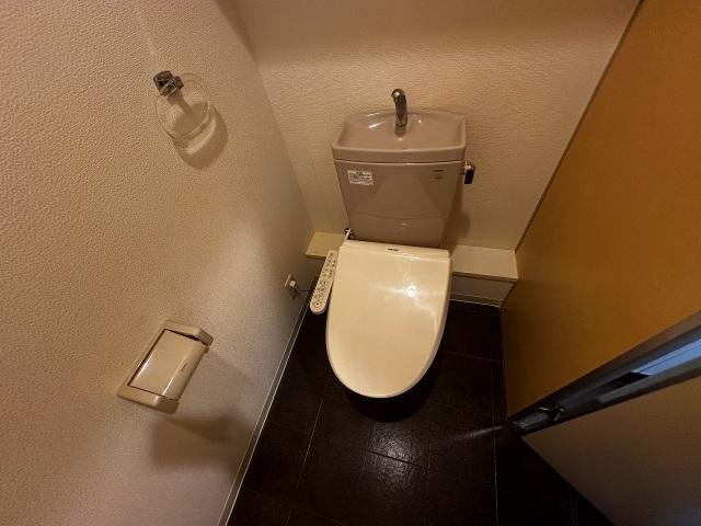 拡大写真:広島市中区舟入本町 4階404のトイレ