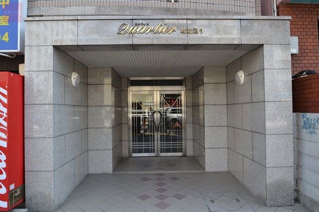 拡大写真:広島市中区東白島町 4階402の外観写真(昼)