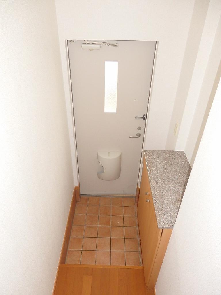拡大写真:ルミナスNishihara 2階201の玄関