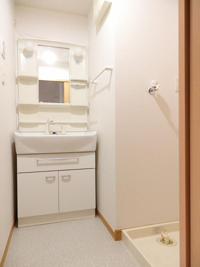 拡大写真:ルミナスNishihara 2階201の洗面