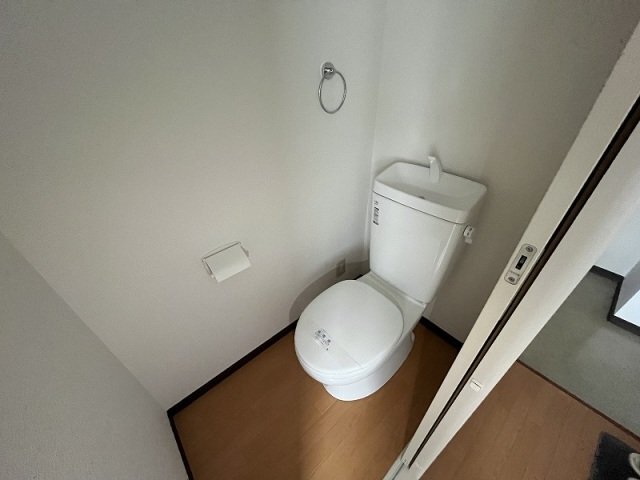 拡大写真:広島市中区大手町5丁目 3階301のトイレ