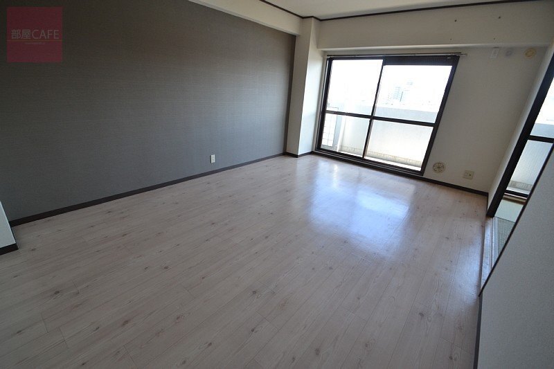 拡大写真:広島市西区三滝本町1丁目 4階402のリビング
