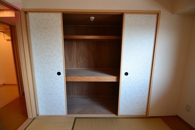 拡大写真:広島市安佐南区祇園4丁目 8階801の収納