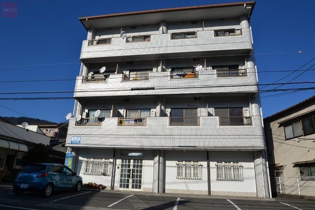 拡大写真:広島市安佐北区亀山5丁目 4階404の外観写真(昼)