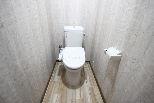 拡大写真:広島市中区西白島町 4階402のトイレ