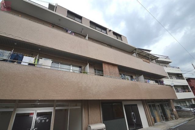 広島市中区西白島町の外観