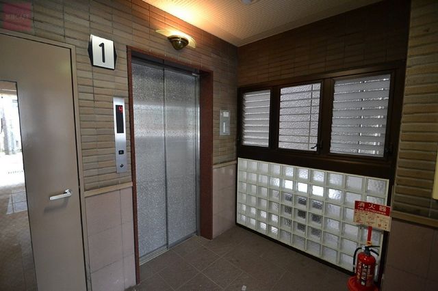 拡大写真:広島市中区東白島町 4階402の外観写真(昼)