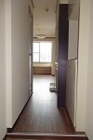拡大写真:広島市南区出汐1丁目 4階402の玄関