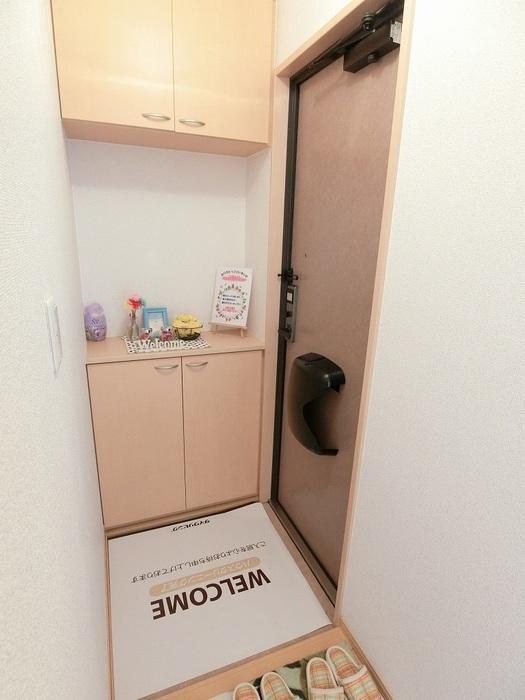 拡大写真:広島市東区上温品4丁目 2階201の玄関