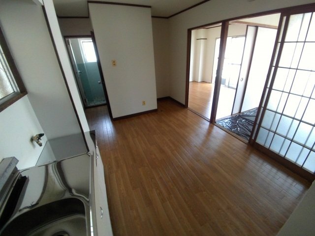 拡大写真:広島市西区中広町2丁目 4階402のリビング