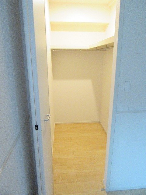 拡大写真:若葉F 1階101の収納