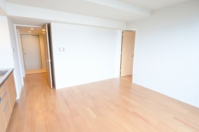 拡大写真：広島市南区松原町 32階3202のリビング